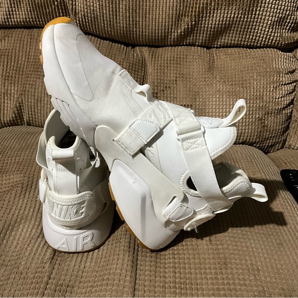 Nike Air Huarache MENS SIZE 10 WHITE - Picture 5 of 12
